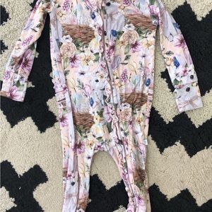 Posh peanut bunnies 12-18 month footies